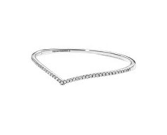Pandora Sparkling wishbone bangle offer