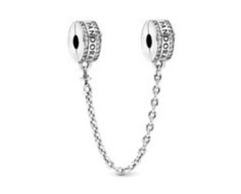 Pandora Pandora logo safety chain clip charm offer