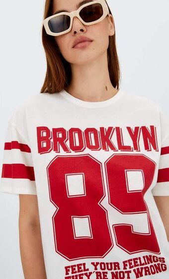 Stradivarius Camiseta print número oferta