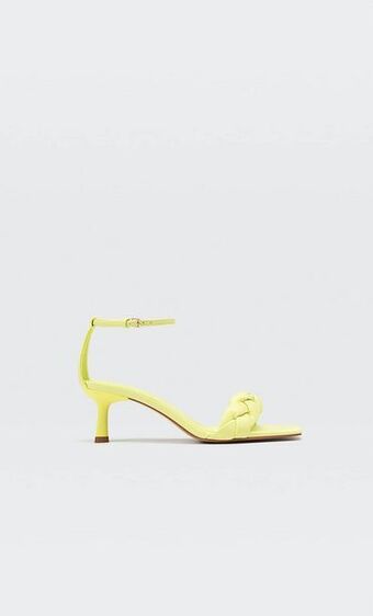 Stradivarius Sandalias tacón trenzadas acolchadas oferta