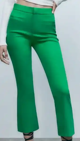 Pantalón mini flare