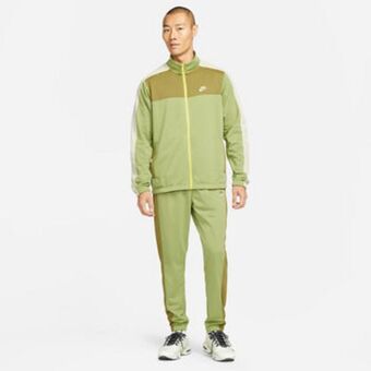 Chándal sportswear essentials