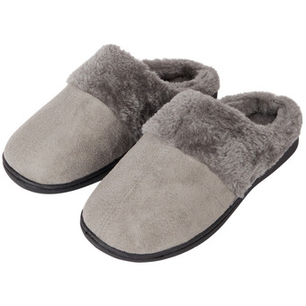 Action Pantuflas de piel sintética oferta