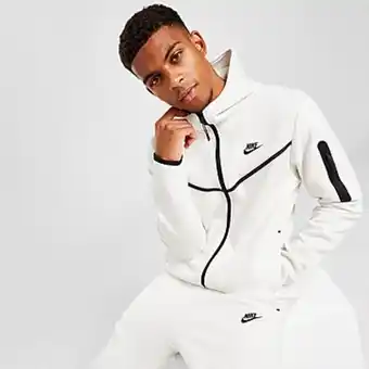 JD Sports Nike chaqueta cortavientos tech fleece oferta