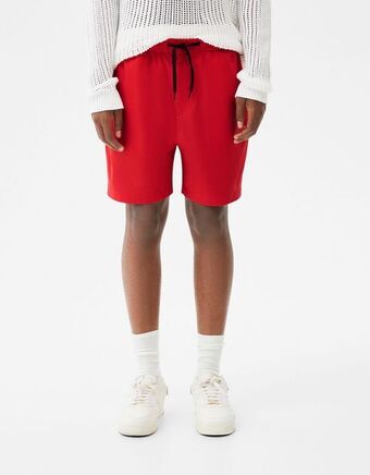 Bershka Bermuda efecto nylon oversize semi jogger oferta