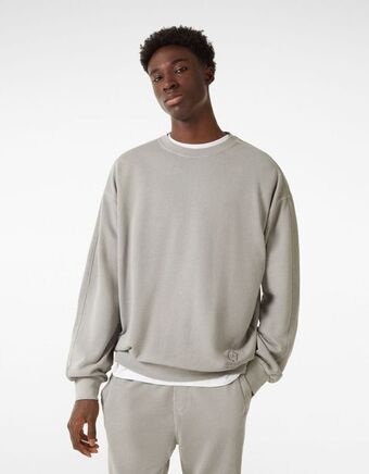 Bershka Sudadera cuello redondo efecto lavado oferta