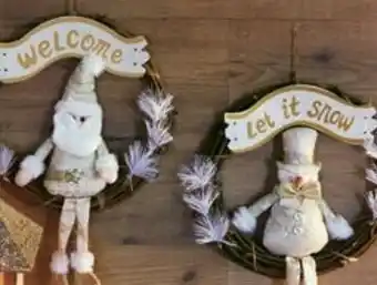 Carrefour Corona con figura dorada oferta