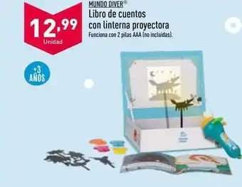Mundo libro de cuentos con linterna proyectora