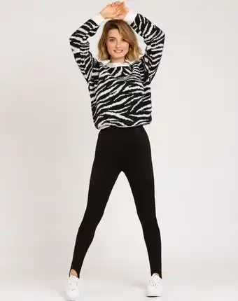 Naf Naf Leggins fuseau o con estribo color negro oferta
