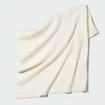 Uniqlo Bufanda cashmere mezcla oferta