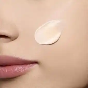Clarins My clarins re-boost gel-crème bonne mine teinté oferta