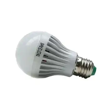 Embargos a lo bestia Bombilla led 7w 220v e27 luz fría blanco oferta