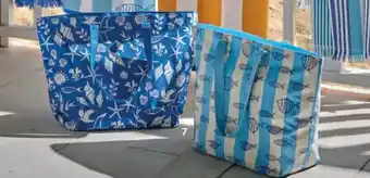 Hipercor 7. Bolsa de playa CORFÚ O PEIXES. 19,95€/ud. oferta