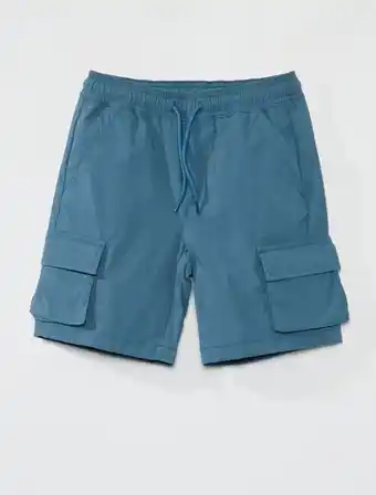 Bermudas regular con bolsillos cargo