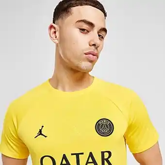 JD Sports Jordan paris saint germain pre-match shirt oferta