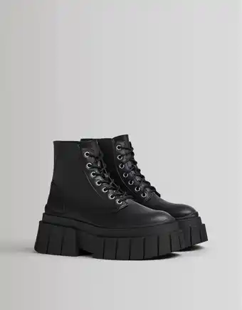 Bershka Botines acordonados plataforma rayada oferta
