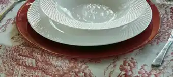 Carrefour Bajo plato cristal rojo oferta