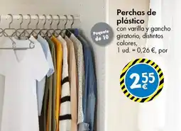 TEDi Perchas de plástico oferta