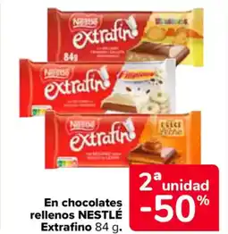 Carrefour NESTLÉ En chocolates rellenos Extrafino oferta