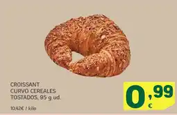 HiperDino Croissant curvo cereales tostados oferta