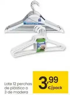 Eroski Lote 12 perchas de plástico o 3 de madera oferta