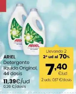 Autoservicios Familia ARIEL Detergente líquido Original oferta