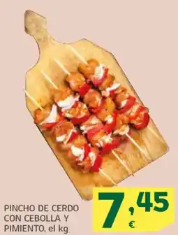 HiperDino Pincho de cerdo con cebolla y pimiento oferta