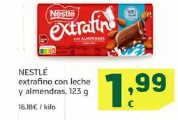 HiperDino NESTLÉ extrafino con leche y almendras oferta