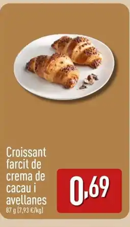 ALDI Croissant farcit de crema de cacau i avellanes oferta