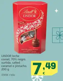 HiperDino LINDOR leche cornet, 70% negro, surtido, salted caramel o pistacho, 200 g oferta