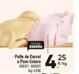 Family Cash Pollo de Corral o Pavo Entero oferta