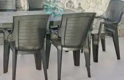 Carrefour Sillón resina apilable Talia oferta