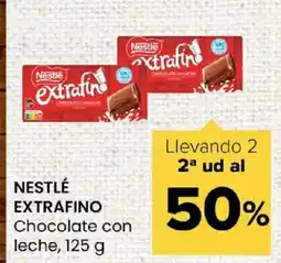 Autoservicios Familia NESTLÉ EXTRAFINO Chocolate con leche oferta