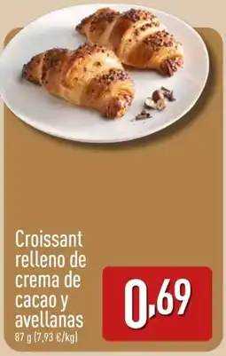 ALDI Croissant relleno de crema de cacao y avellanas oferta