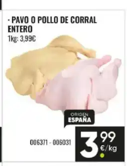 Family Cash Pavo o pollo de corral entero oferta