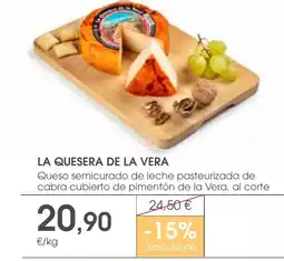Supermercados Plaza LA QUESERA DE LA VERA Queso semicurado de leche pasteurizada de cabra cubierto de pimentón de la Vera, al corte oferta