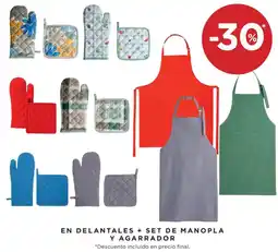 Hipercor En delantales + set de manopla y agarrador oferta