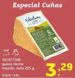 HiperDino SELECTUM queso tierno mezcla, cuña oferta