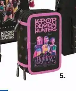 ToysRus 5. Estuche negro triple con 37 útiles oferta
