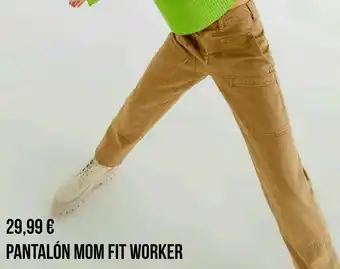 Stradivarius Pantalón mom fit worker oferta