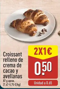 ALDI Croissant relleno de crema de cacao y avellanas oferta