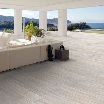 Brico Depôt Pavimento porcelánico natura gris 22,5 x 90 cm oferta