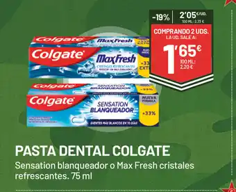 AhorraMas Pasta Dental Colgate Sensation blanqueador o Max Fresh cristales refrescantes, 75ml oferta