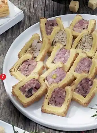 Cora x Carrefour Plateau de petits pâtés en croûte cocktail 4 recettes offre