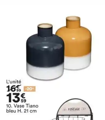 BUT Vase Tiano bleu H. 21 cm offre