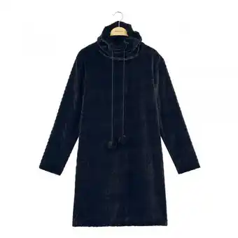 Chemise de nuit chaude en polaire a reliefs