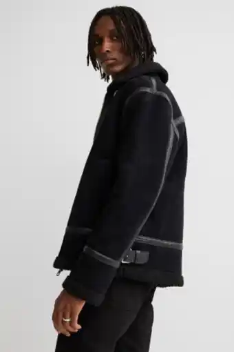 Veste doublée de tissu peluche