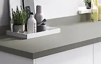 Castorama Plan de travail en stratifié gris mat goodhome berberis 300 cm x 62 cm x ép. 3.8 cm offre
