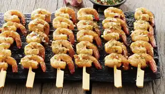 Géant Casino Brochettes de Crevettes ail et persil x12 offre