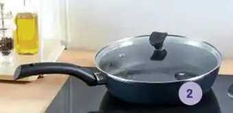 Hyper U Sauteuse U Maison ∅ 26 CM Avec Couvercle En Verre offre